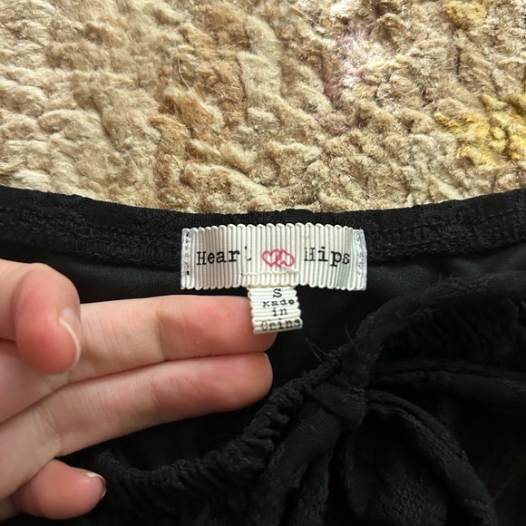 Black LA Hearts Mesh Off-The-Shoulder Dress - Picture 4 of 4